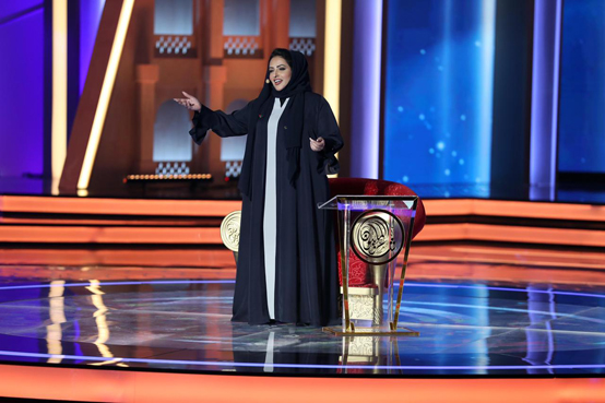 شاعر المليون يحمل رسائل التضامن مع حالات الفقد والمرض والألم الإنساني