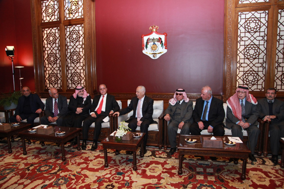 العيسوي يلتقي وفدي شباب فقوع وعشائر طوباس - صور