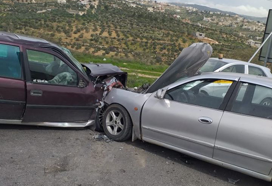 وفاة واصابتان بحادث تصادم بجرش