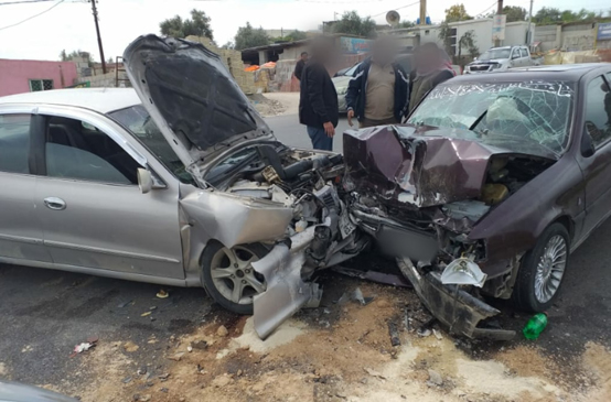 وفاة واصابتان بحادث تصادم بجرش