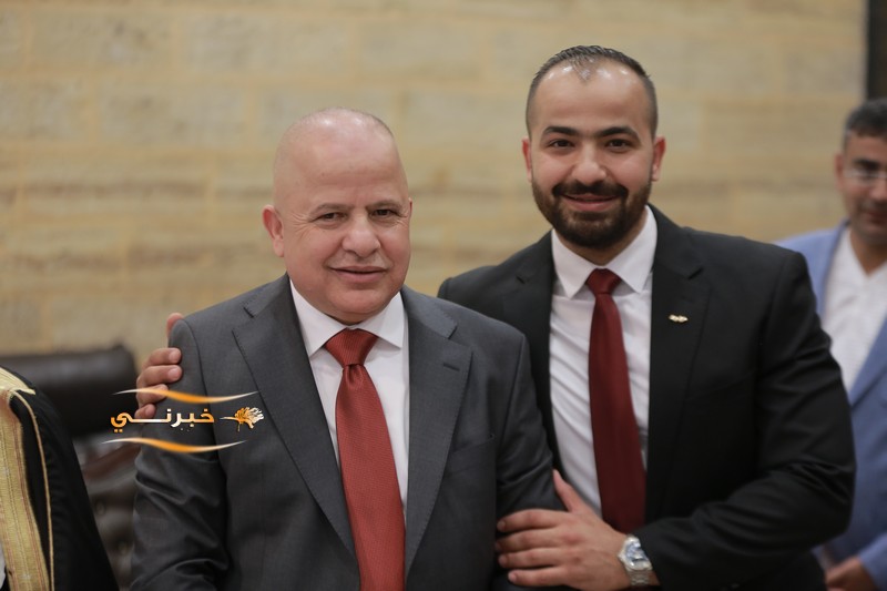 العوايشة يولم بمناسبة زفاف ابنه -  صور