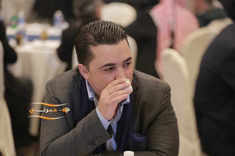 العوايشة يولم بمناسبة زفاف ابنه -  صور