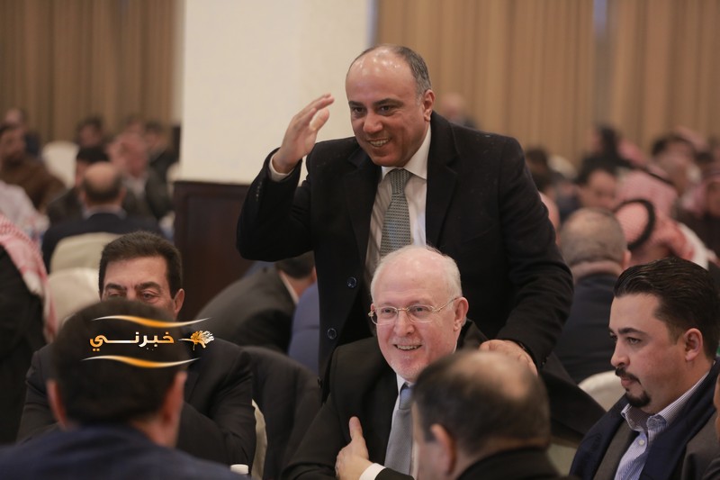 العوايشة يولم بمناسبة زفاف ابنه -  صور