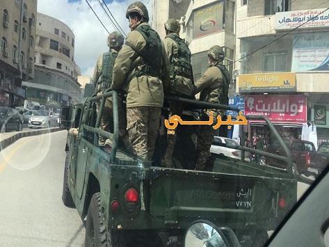 الجيش يبدأ تنفيذ بيان رقم 1