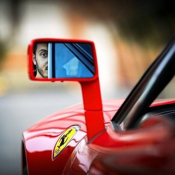  بن لادن يمتلك مجموعة سيارات تساوي ملايين الدولارات