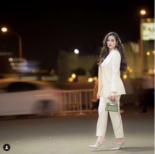 زينب العلوان بداياتها واصول جمالها - صور 