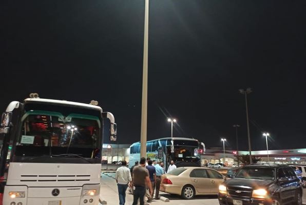 ‏وصول أولى حافلات الأردنيين العائدين من ⁧‫السعودية