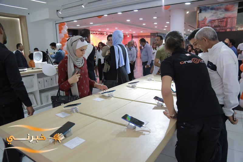 افتتاح معرض شاومي في عمان