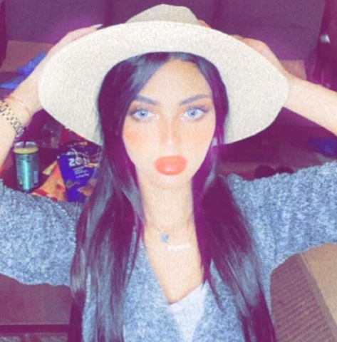 عارضة أزياء سعودية: وجدت دعما من أسرتي - صور 