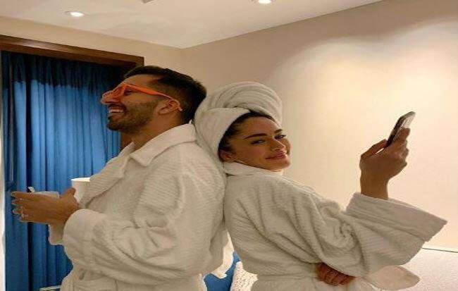 الروب يتسبب بانهيار ريم الصانع - صورة 