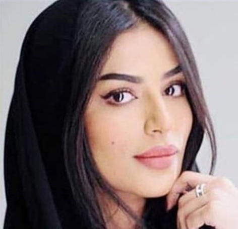 شبيهة نادين نجيم تكشف حقيقة زواجها -صورة 