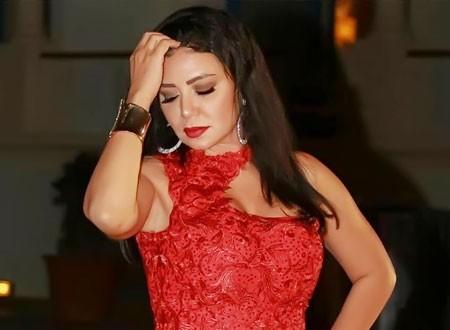 رانيا يوسف تشوق جمهورها  صورة 