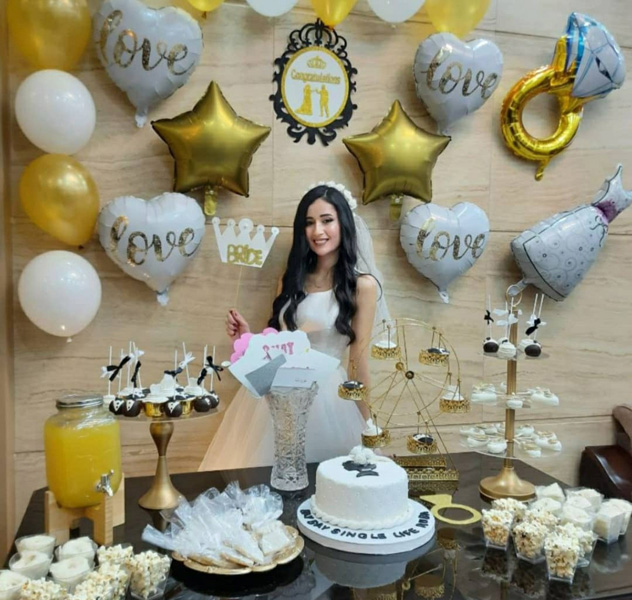 روعة السعدي تودع العزوبية.. وشقيقتها روعة تعلق -صور