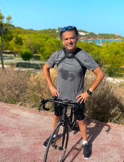 راغب علامة بإطلالة أصغر بـ20 عاما - صورة 