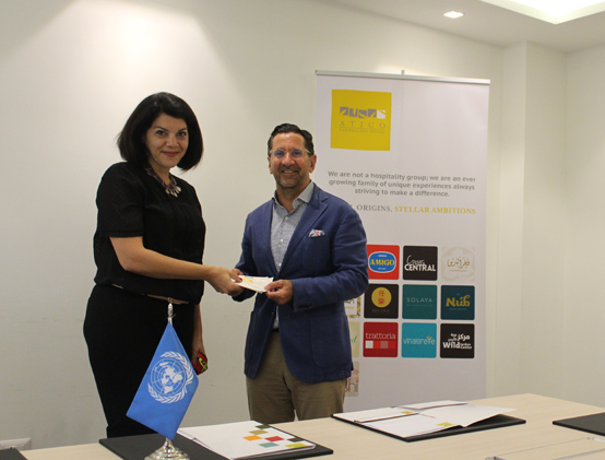 اتيكو مجموعة فخرالدين تسلم مبالغ حملة (من الاردن الى فلسطين كلنا غزة) لكل من الهيئة الخيرية الأردنية الهاشمية والأونروا