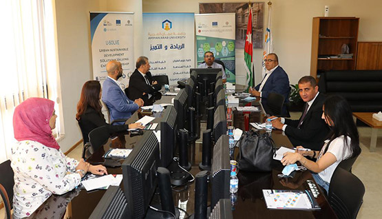 حلقة نقاشية حو بيئة الابتكار والريادة بالاردن في عمان العربية