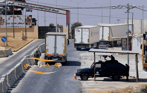 الاردن يسمح بدخول سائقين عالقين عبر جابر