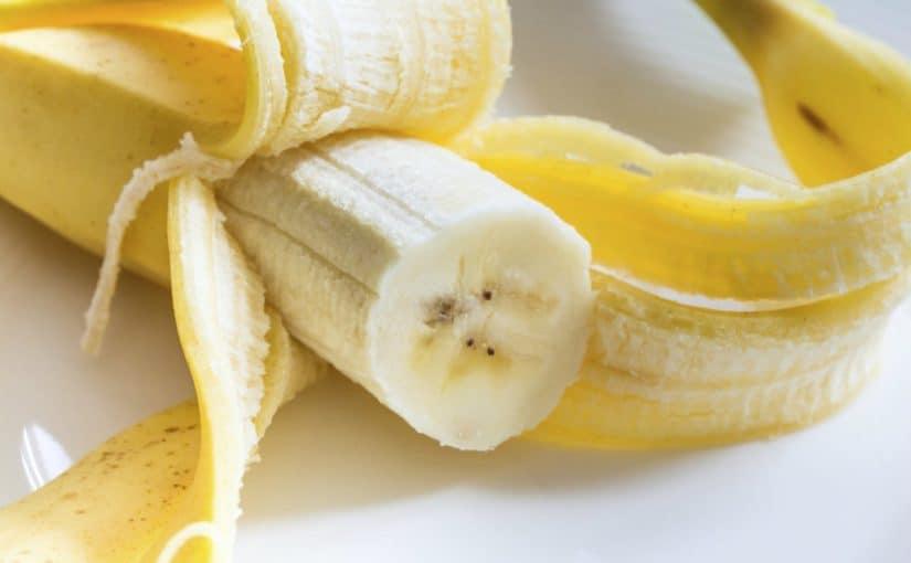 لا تتخلصوا من خيوط الموز لها فوائد مهمة