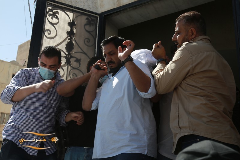 تشييع جثمان الإعلامي عصام العمري - صور