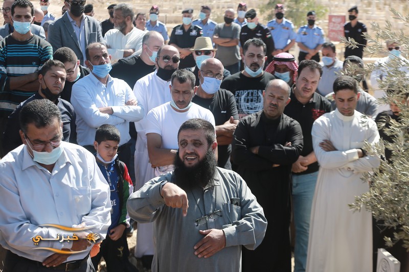 تشييع جثمان الإعلامي عصام العمري - صور