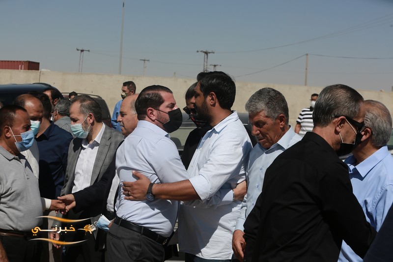 تشييع جثمان الإعلامي عصام العمري - صور