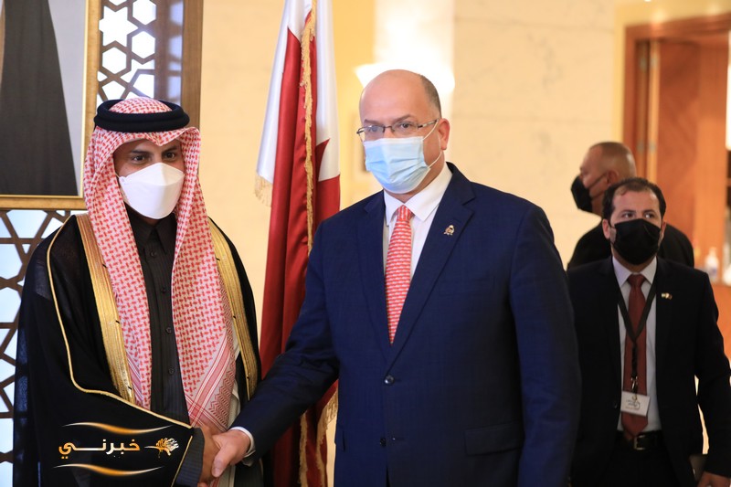 السفارة القطرية في عمان تحتفل بالعيد الوطني - صور 