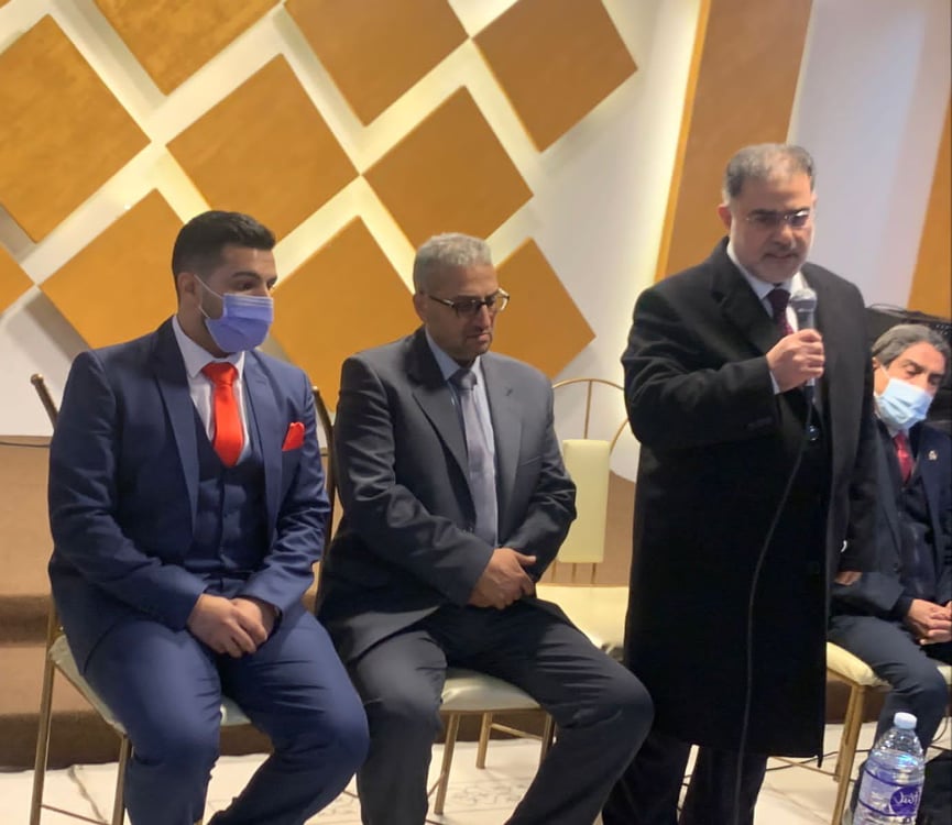 أيوب و العجو نسايب