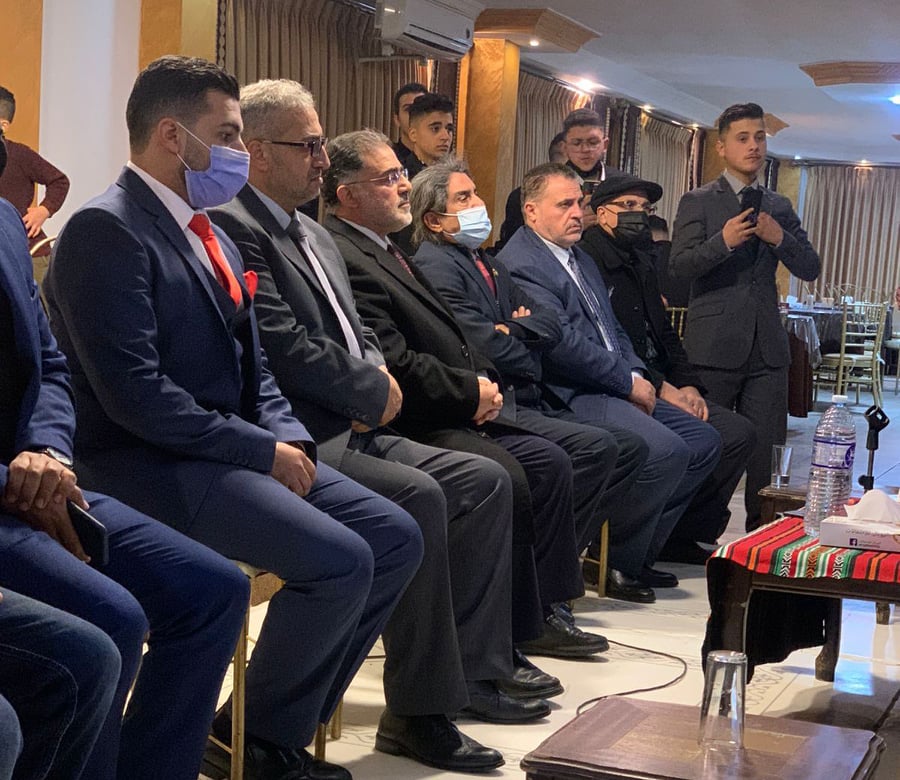 أيوب و العجو نسايب