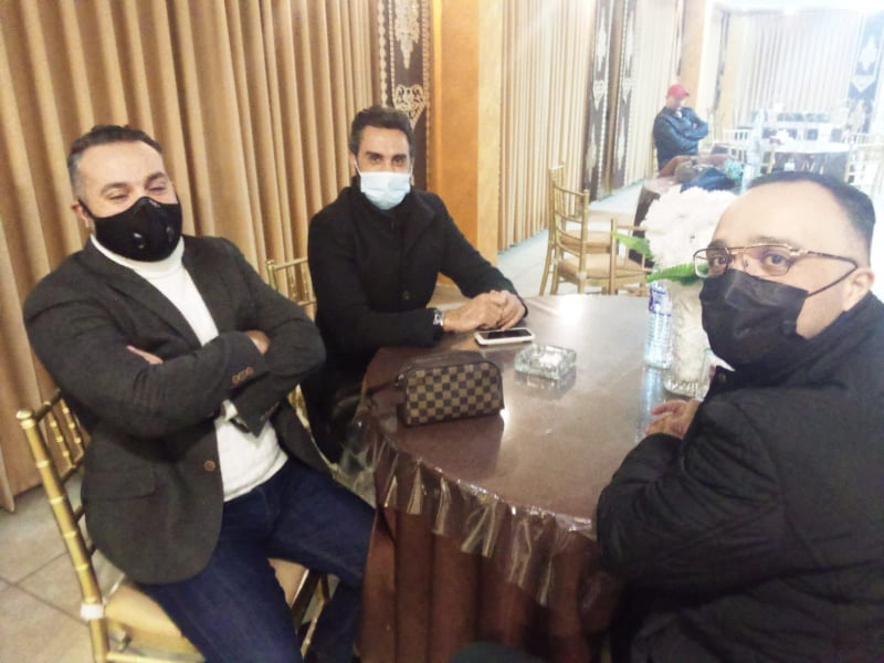 أيوب و العجو نسايب