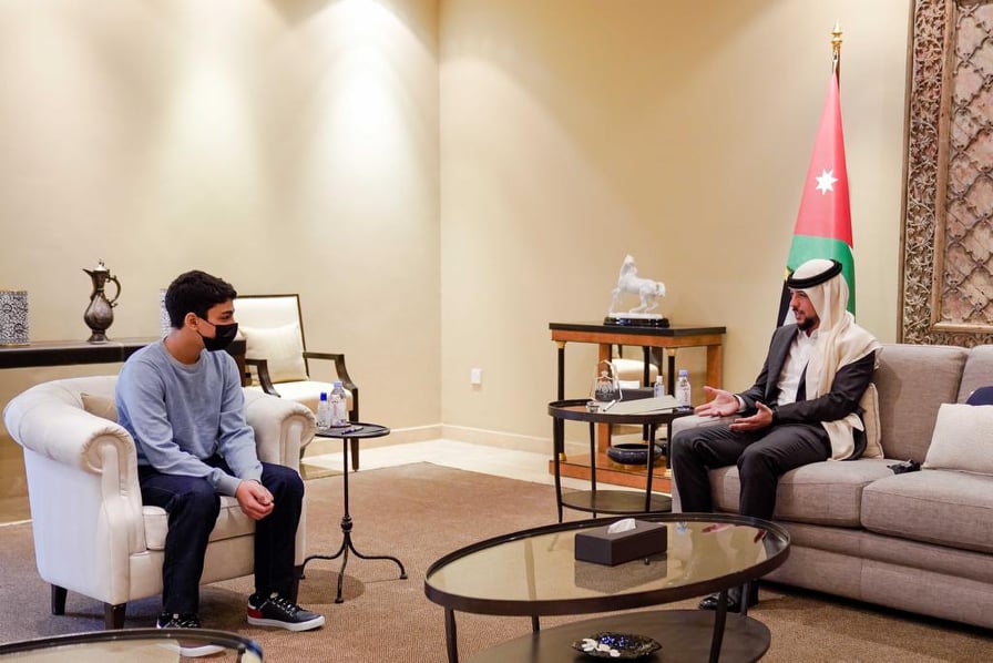 سفير الاطفال يلتقي ولي العهد 