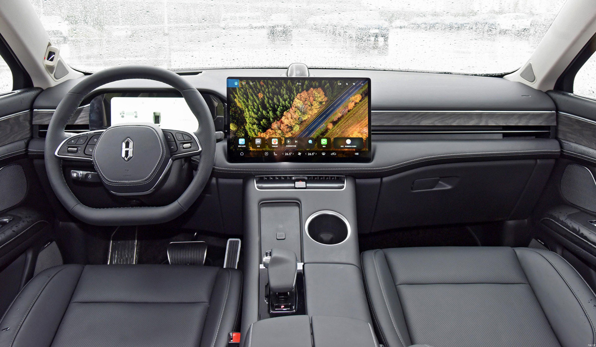 هواوي تتحدى تسيلا وتدخل عالم السيارات بمركبة متطورة