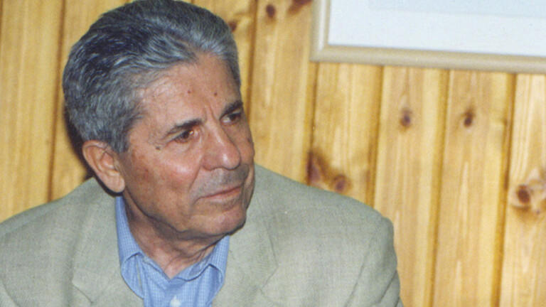 جيش الاحتلال يمنح أرملة اللبناني أنطوان لحد وساما 