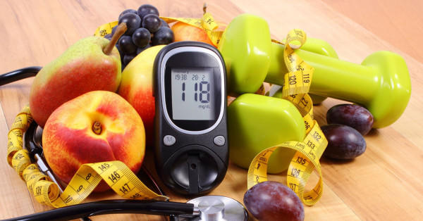 تعرف على مخاطر تناول الطعام في الليل