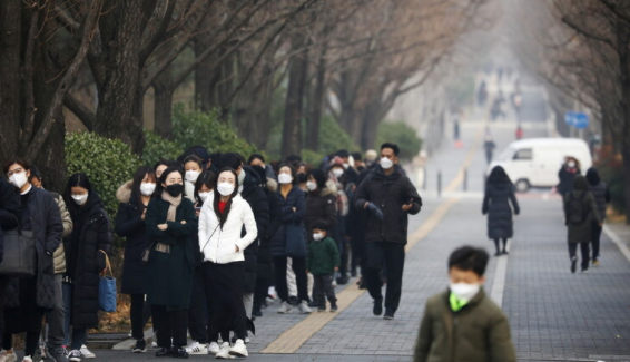 كوريا الجنوبية قيود جديدة للحد من انتشار كورونا