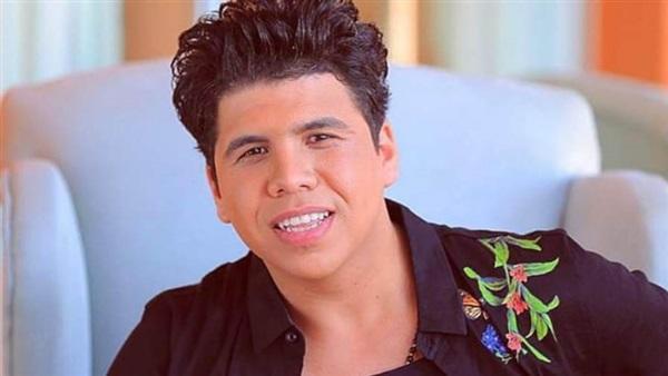 عمر كمال يستبدل الخمور والحشيش بالرشوف والجميد