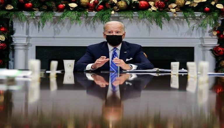 بايدن يحذر من انتشار أوميكرون بأمريكا