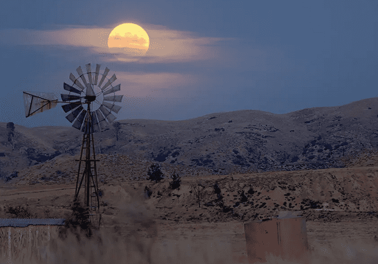 تعرف على أطول قمر مكتمل في 2021