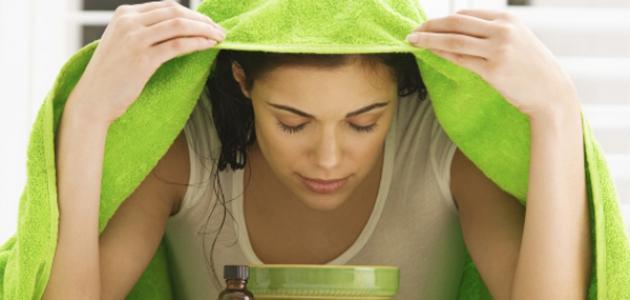 آلية تنظيف الوجه في البخار بالطريقة الصحيحة