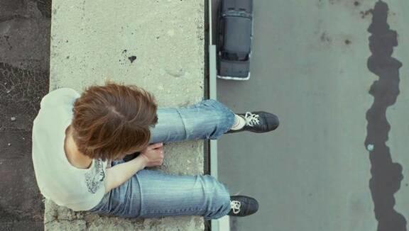 6 شبان يحاولون الانتحار في مادبا