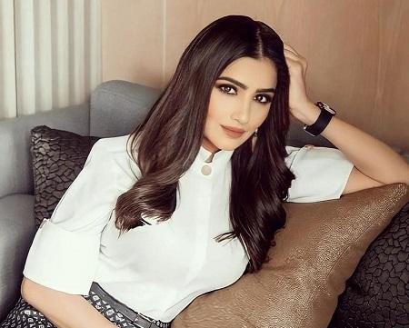 إطلالة مي عمر بالسعودية حديث الجمهور كيف علقت