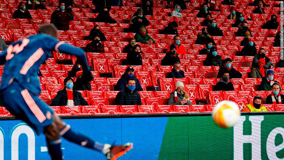 البريميرليج مهدد بالعودة إلى مباريات الأشباح
