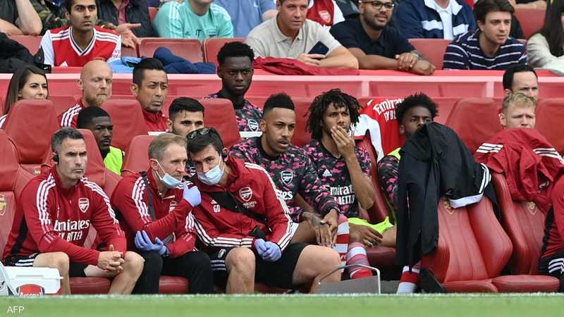 واقعة عنصرية على مقاعد بدلاء أرسنال