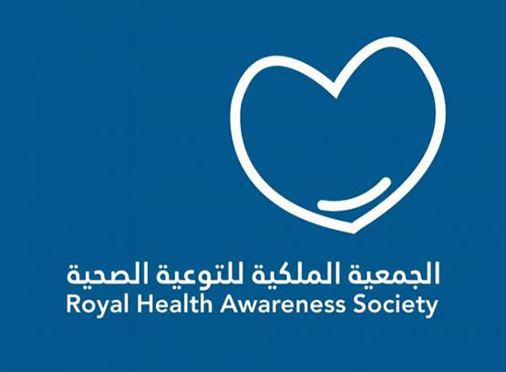 اطباء يوجهون نداء لتلقي المطعوم