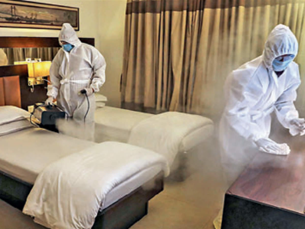 فحص الكورونا يتسبب بأزمة لقطاع الفنادق