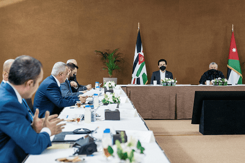 الملك يطلع على مخرجات الخطة الاستراتيجية للعقبة