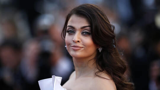 آيشواريا راي باتشان تخضع للتحقيق