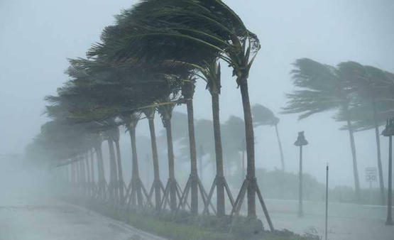 سرعة الرياح ستصل لـ ١٠٠ كمساعة