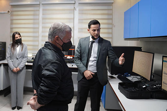 الملك يزور إدارة حماية الأسرة