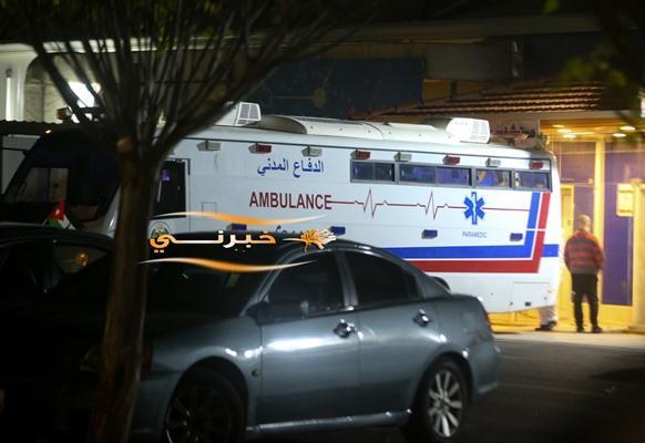 دفاع مدني معان يساعد حافلة معتمرين