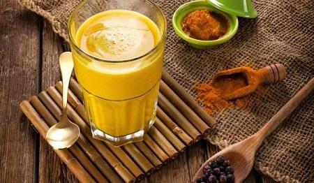 أهم فوائد الحليب بالكركم للتخسيس